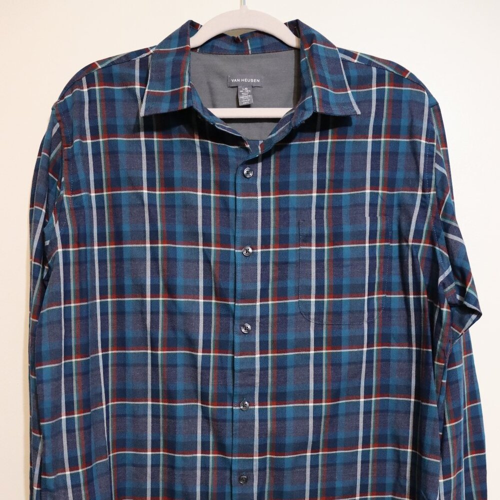 Van Heusen Plaid Button Down Shirt Blue Red Size L (16–16.5)